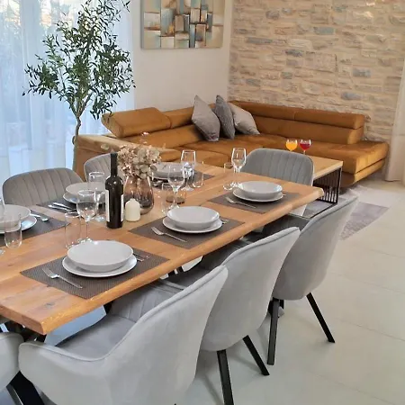 Aria Malinska With Heated Pool And Free E-bikes Sveti Anton (Krk)