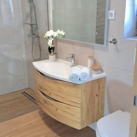 Aria Malinska With Heated Pool And Free E-bikes Sveti Anton (Krk)