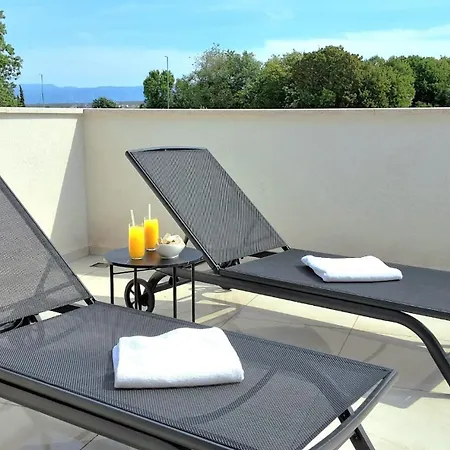 Villa Aria Malinska With Heated Pool And Free E-bikes Sveti Anton (Krk)
